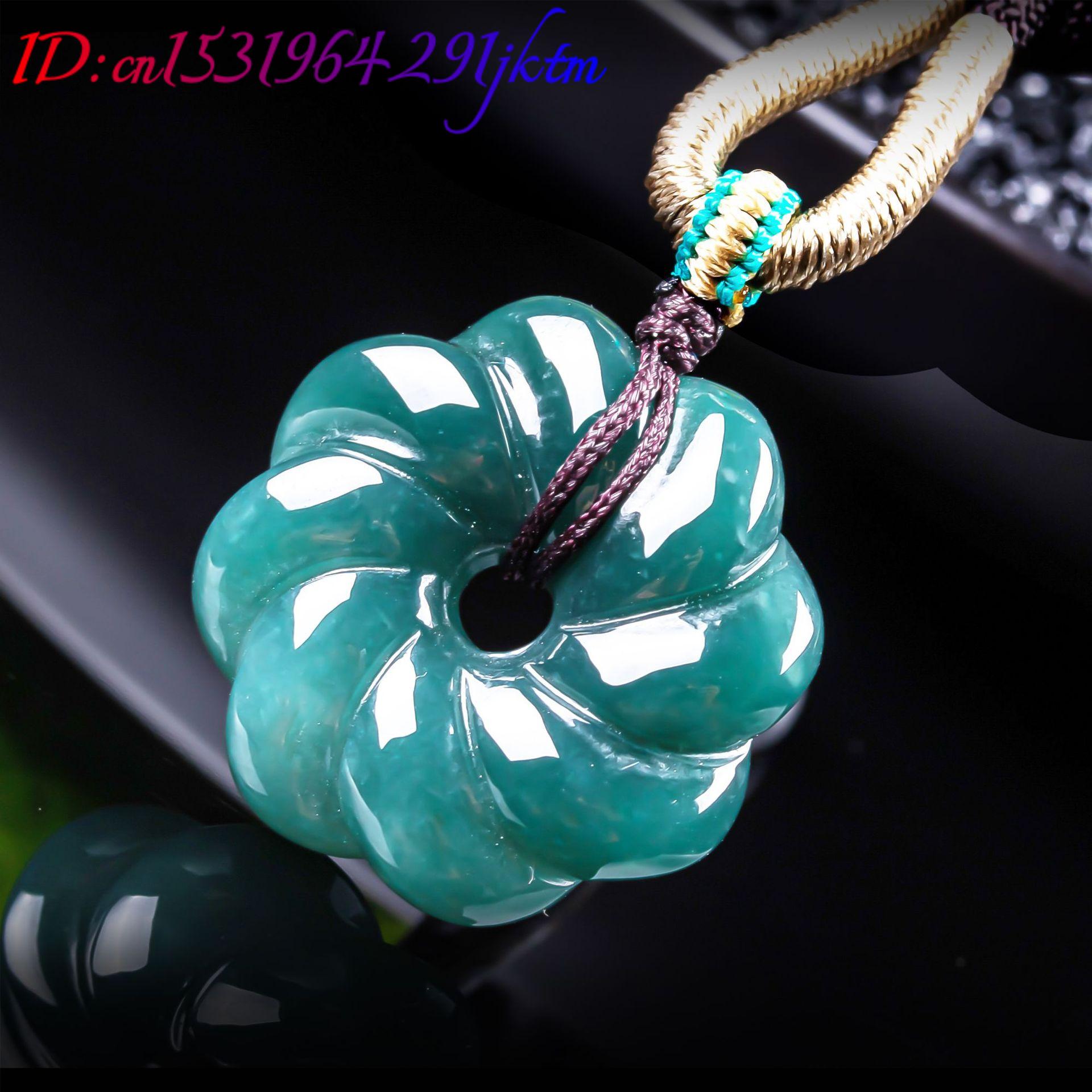 Natural Burmese Jadeite Flower - Woman Accessory 评论和价格