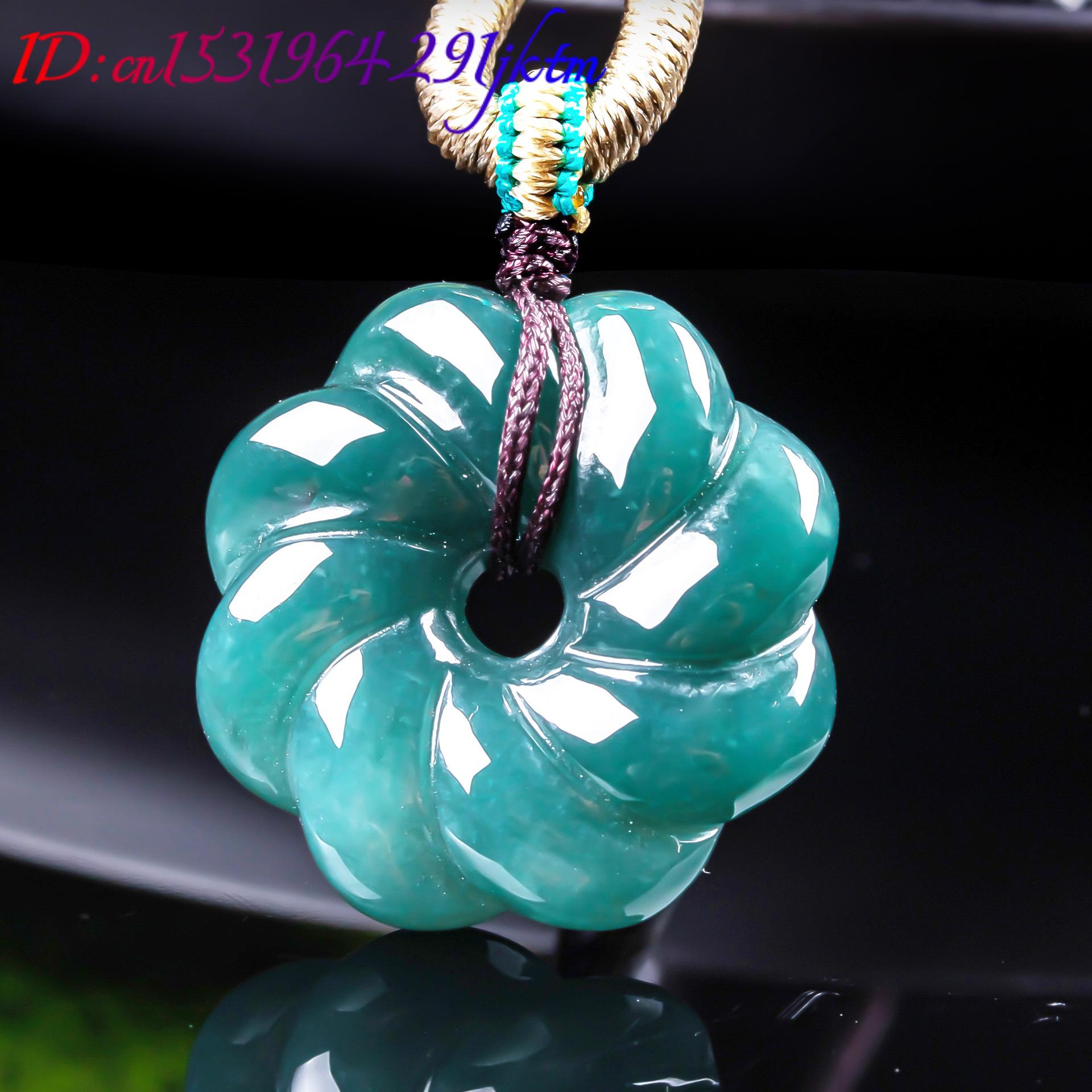 Natural Burmese Jadeite Flower - Woman Accessory 评论和价格