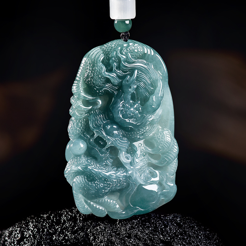 Natural Burmese Jadeite Dragon - Woman Accessory 评论和价格
