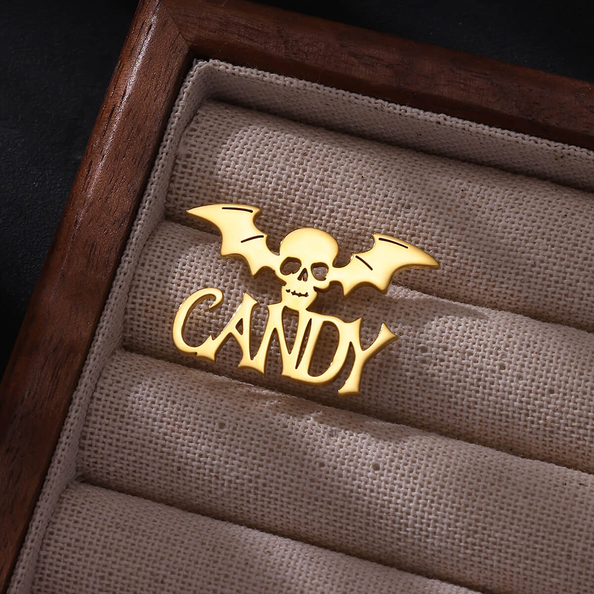 Customized Name Skeleton Bat B - Women Accessories Name 评论和价格