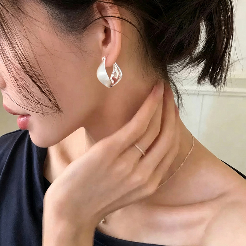 Silver Color Personality Twist - Women Accessories Drawing 评论和价格